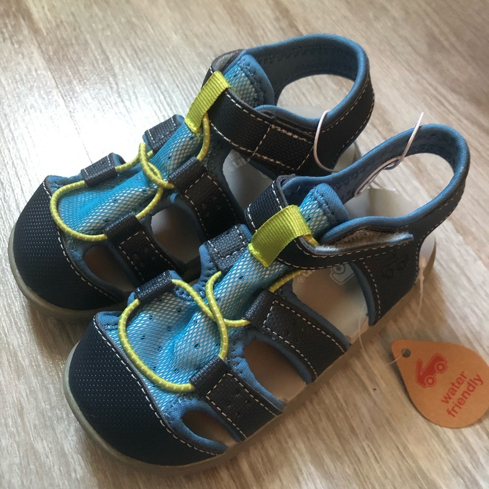 Water shoes boys